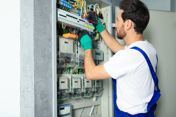 Best Licensed Electrician  in Centralia, WA